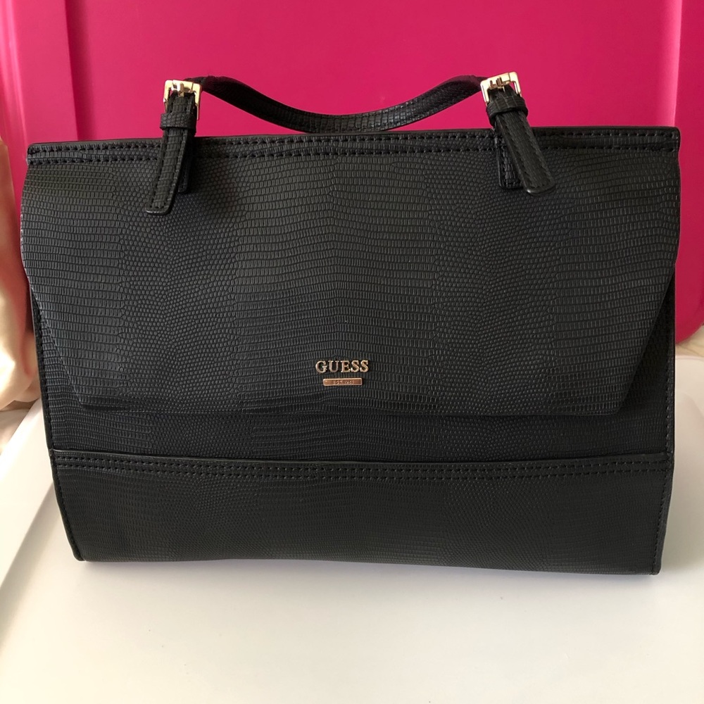 Matte black  print guess satchel like new